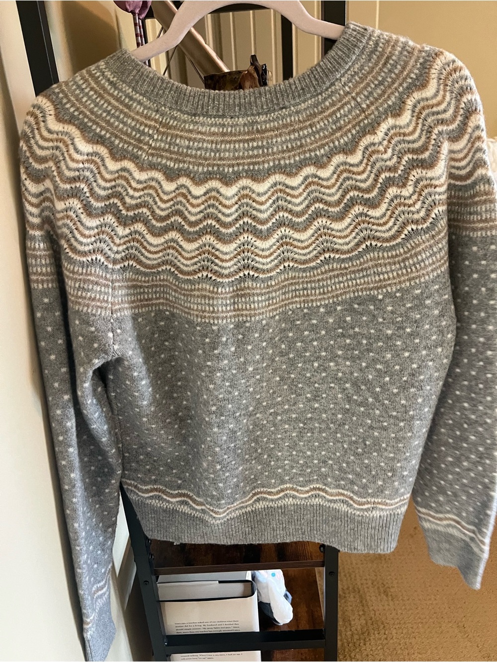 Ann Taylor Gray and Cream Patterned Button-Front Cardigan - Picture 5 of 5